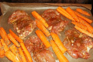 Friptura de pui cu morcovi copti