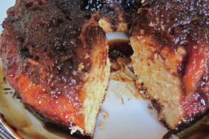 Prajitura cu caise caramelizate