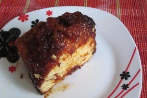 Prajitura cu caise caramelizate