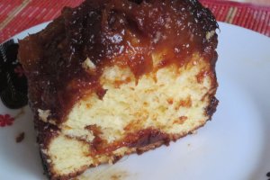 Prajitura cu caise caramelizate