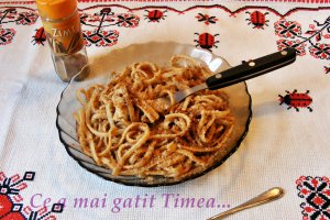 Paste linguini integrale cu pesmet