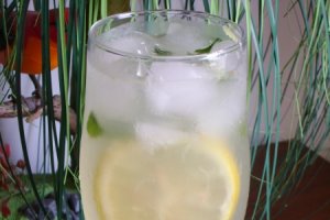 Limonada cu ghimbir