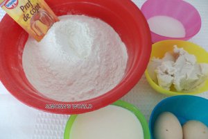 Placinta cu foi fragede si branza dulce