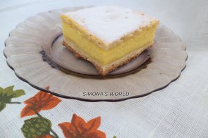 Placinta cu foi fragede si branza dulce