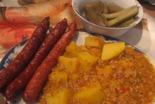 Musaca de cartofi cu mixt de legume si carne tocata
