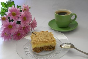 Prajitura cu crema de vanilie si nuca
