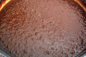 Gem de prune dulce-acrisor cu miez de nuca