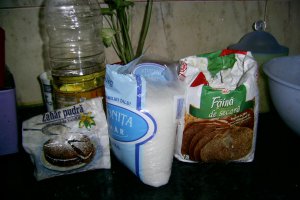 Gomboti [ galuste ] cu prune de post