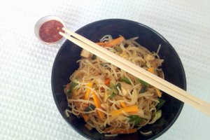 Noodles cu pui