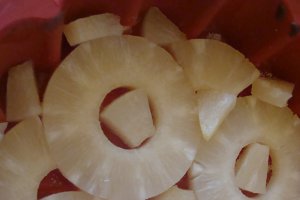 Prajitura rasturnata cu ananas