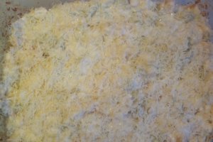 Paste colorate cu telemea la cuptor