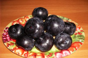 Prajitura foietaj cu prune