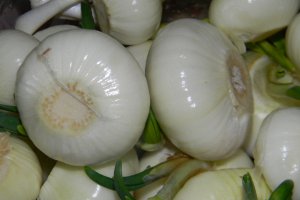 Salata de ceapa cu bilute de carne