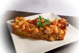 Paste cu pui in sos, la cuptor