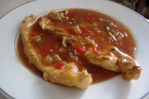 Piept de pui in sos de ciuperci si alte"resturi"