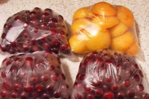 Fructe conservate pentru iarna