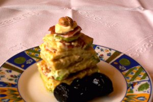 Tortulet de avocado cu bacon