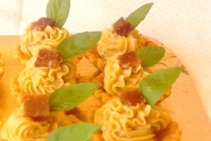 Tortulete cu crema de ciuperci