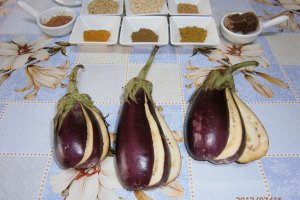 Curry cu vinete si susan-“Fried brinjal sesame curry”-reteta  srilankeza