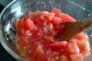 Salata de vinete cu rosii si usturoi