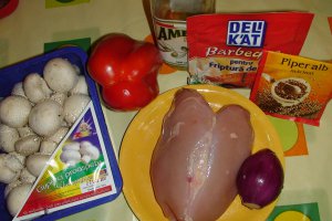 Frigarui de pui cu ciuperci
