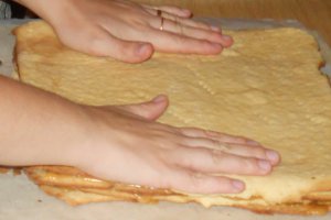 Dobos cu crema caramel