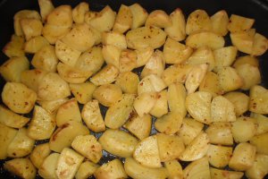 Cartofi taranesti la cuptor cu sos picant