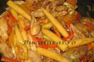 Pui cu legume- mancare chinezeasca