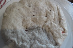 Sandwich-uri cu omleta in aluat dospit