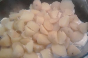 Cartofi cu muschi file la cuptor