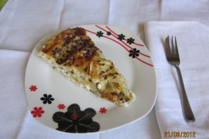 Placinta invartita cu urda, branza de oi si marar
