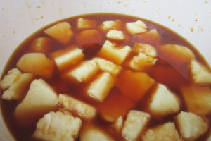 Gris cu lapte cu sirop caramel