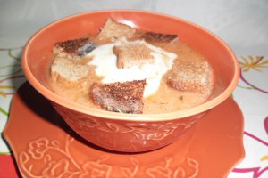 Supa crema de legume cu smantana si crutoane