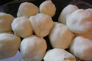 Gomboti cu prune ca la Mama