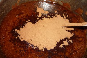 Tort glazurat de ciocolata