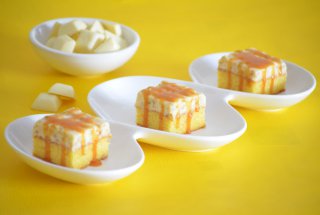 Prajitura cu ciocolata alba si nuci caramelizate