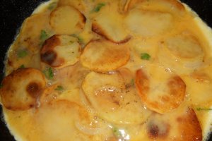 Tortilla de patatas(omleta spaniola cu cartofi)