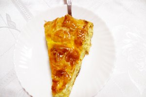 Plăcintă spirala cu brânză sărată (2)