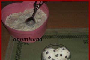 Inghetata Big Milk cu straciatella