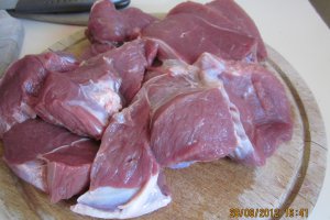 Pulpa de vitel fezandata in bere