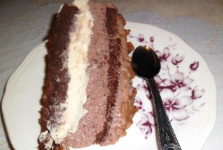 Tort  cu crema de pepene galben si cacao 