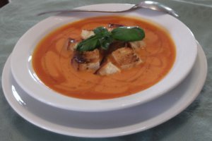Supa crema de rosii.