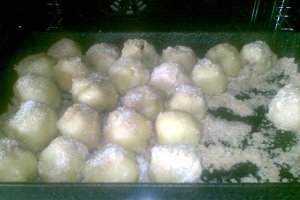 Galuste cu prune