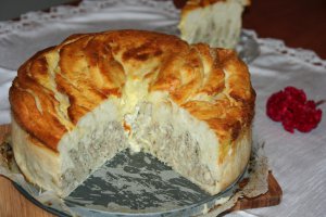 Geantak (Placinta cu carne tatareasca)