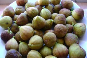 Tarta cu smochine si crema frangipane