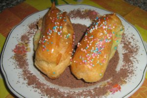 Eclere cu budinca de vanilie