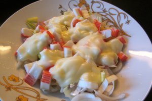Salata din andive, surimi si maioneza