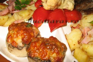 Ciuperci umplute