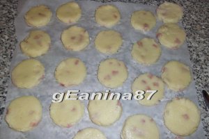 Gnocchi din gris cu sos de smantana
