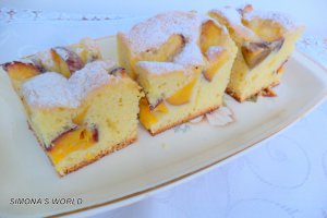 Pandispan cu nectarine